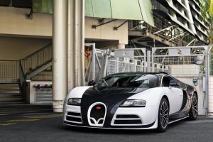Bugatti Veyron 16.4 Linea Vivere by Mansory